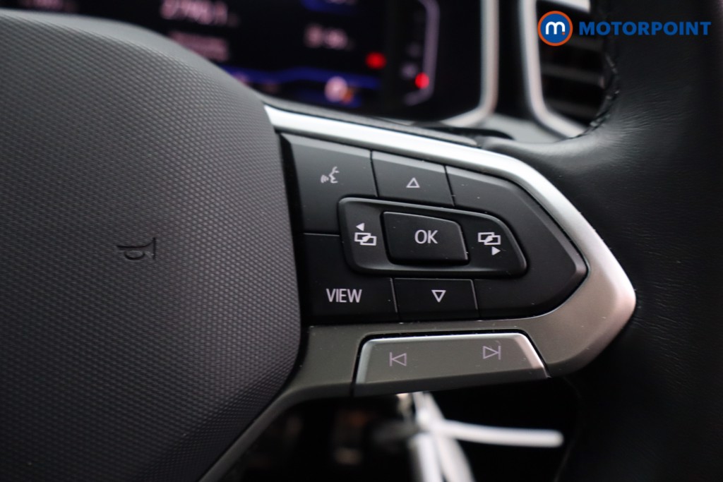 Used Volkswagen T-Roc for sale - 78109762: Photo 12