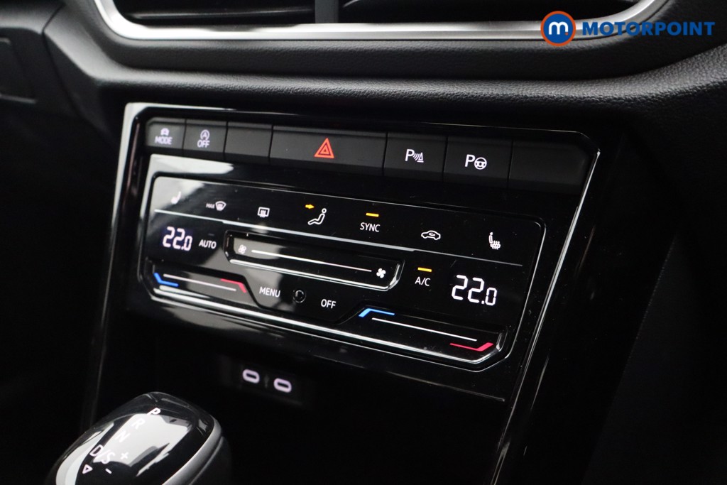 Used Volkswagen T-Roc for sale - 78109762: Photo 15