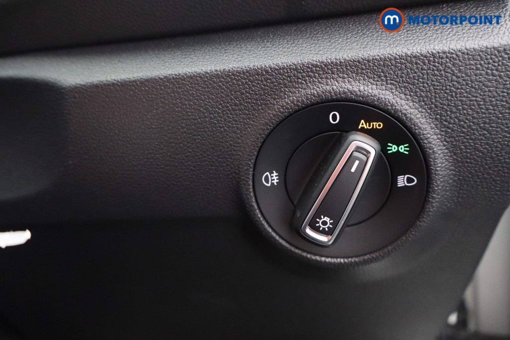 Used Volkswagen T-Roc for sale - 78109762: Photo 17