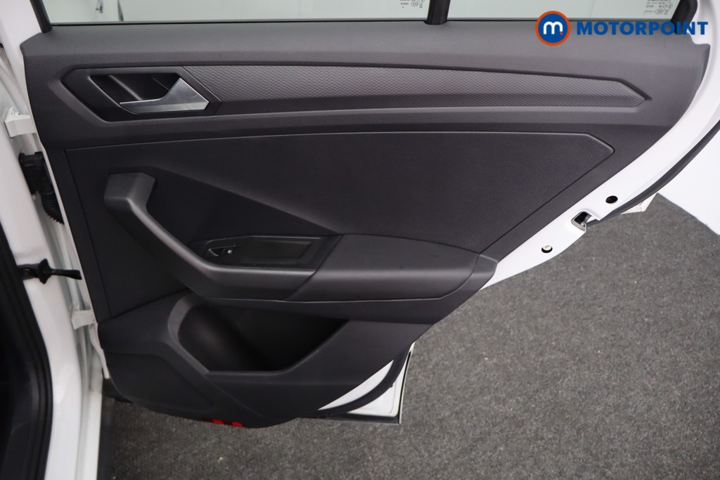 Used Volkswagen T-Roc for sale - 78109762: Photo 25