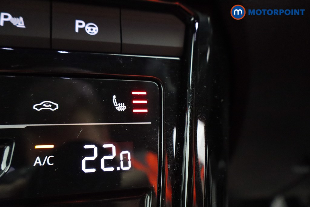 Used Volkswagen T-Roc for sale - 78109762: Photo 36