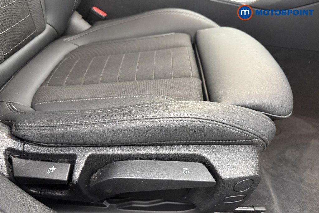 Used BMW i4 2023 for sale - 78028956: Photo 30