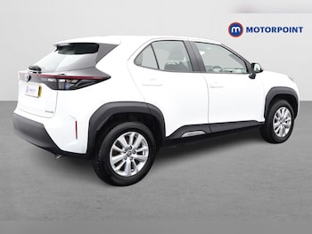 Used Toyota Yaris Cross 2023 for sale - 76933997: Photo