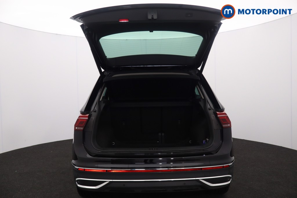 Used Volkswagen Tiguan 2023 for sale - 76222890: Photo 44
