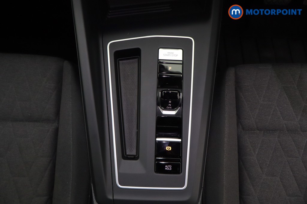 Used Volkswagen Golf 2025 for sale - 77275120: Photo 12