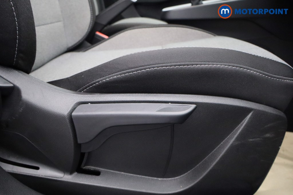 Used Renault Clio 2024 for sale - 77064135: Photo 25