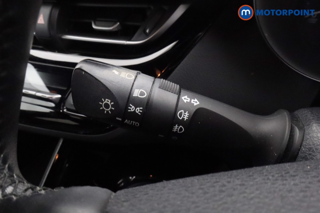 Used Toyota C-HR 2019 for sale - 77834573: Photo 24