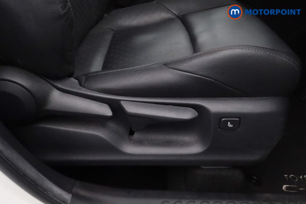 Used Toyota C-HR 2019 for sale - 77834573: Photo 28