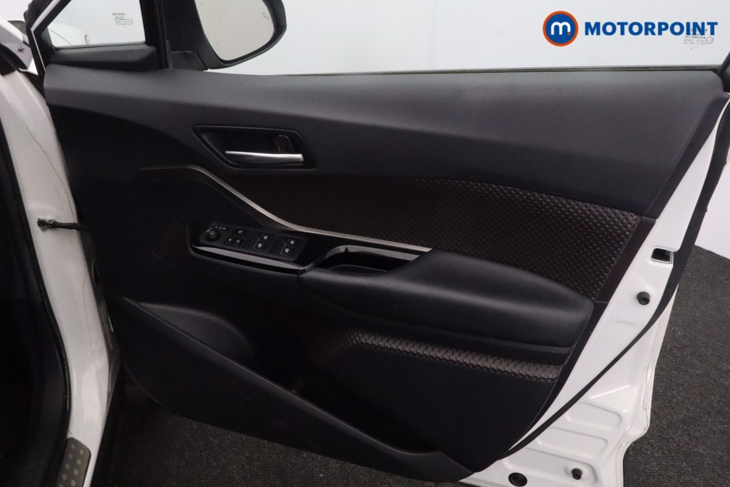 Used Toyota C-HR 2019 for sale - 77834573: Photo 30