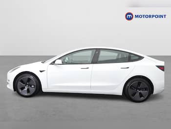Used Tesla Model 3 2023 for sale - 79762528: Photo