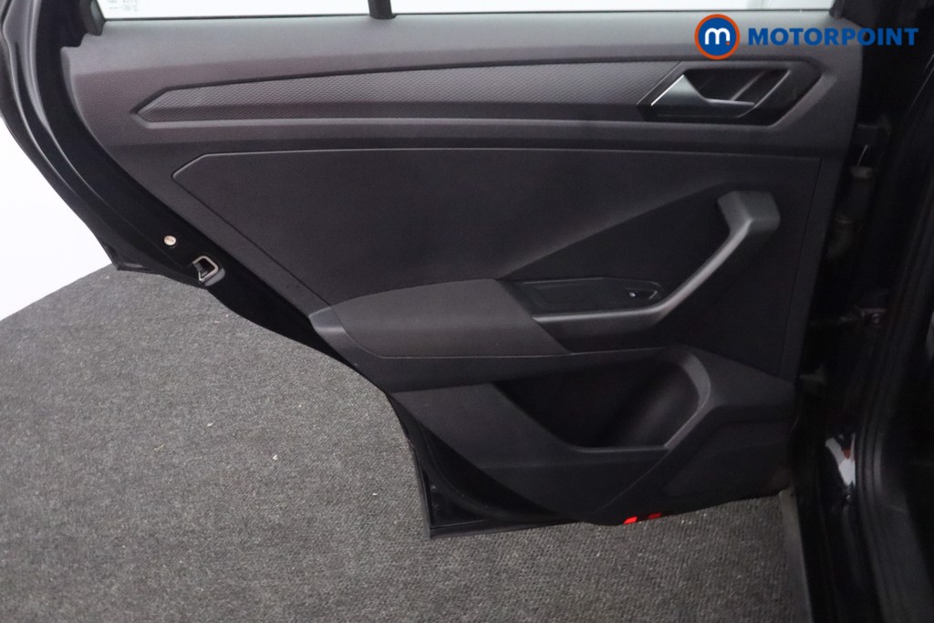 Used Volkswagen T-Roc 2022 for sale - 76641228: Photo 27