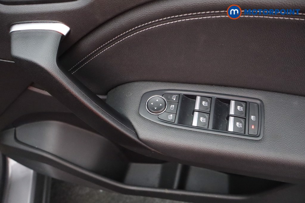 Used Renault Captur 2024 for sale - 76685129: Photo 18