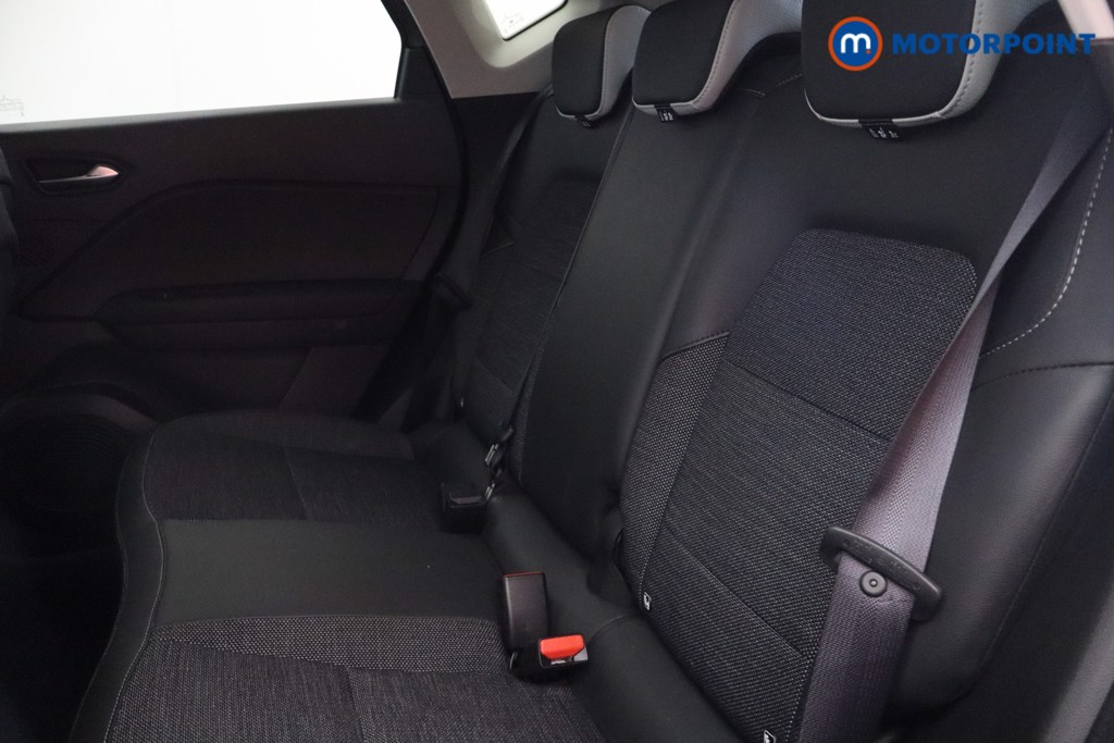 Used Renault Captur 2024 for sale - 76685129: Photo 24