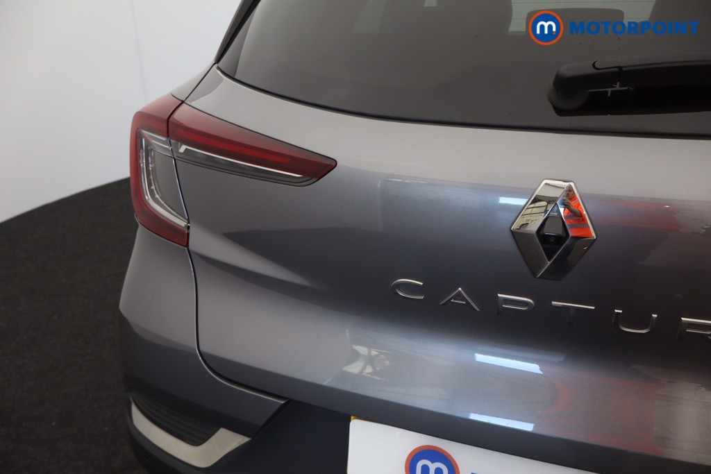 Used Renault Captur 2024 for sale - 76685129: Photo 39