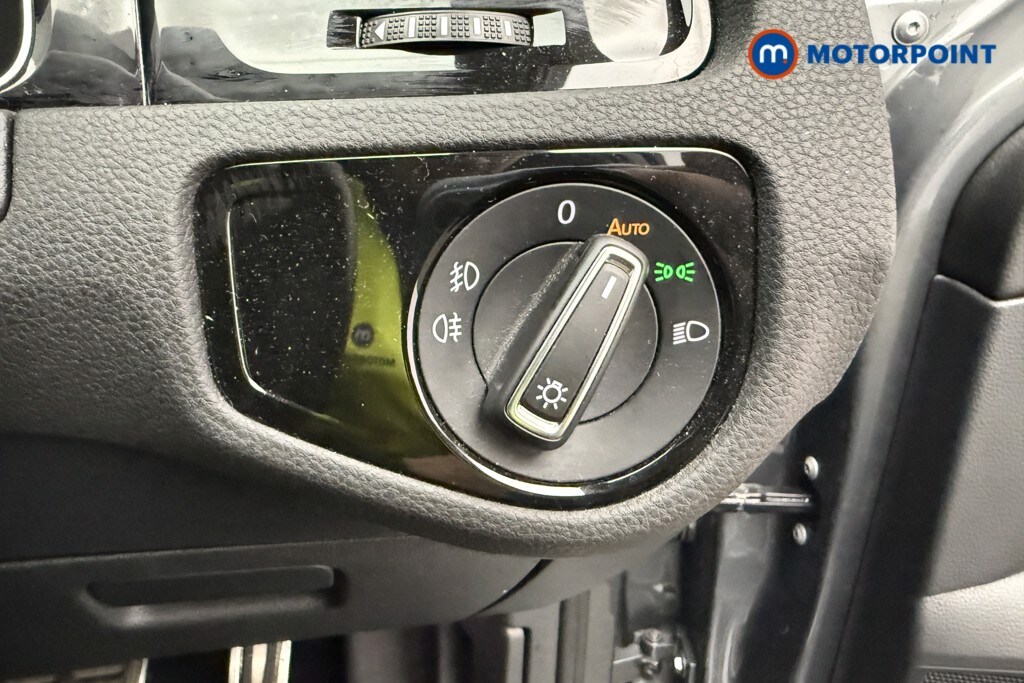 Used Volkswagen Golf 2019 for sale - 76394533: Photo 30