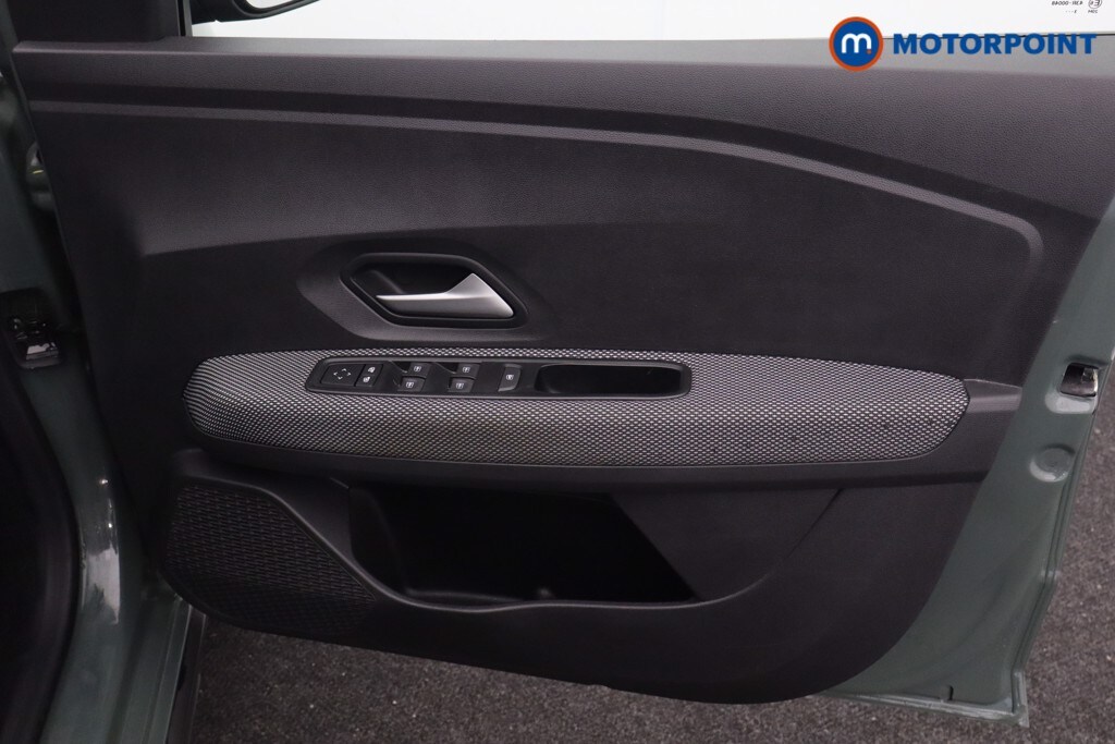 Used Dacia Sandero Stepway 2023 for sale - 76723155: Photo 25