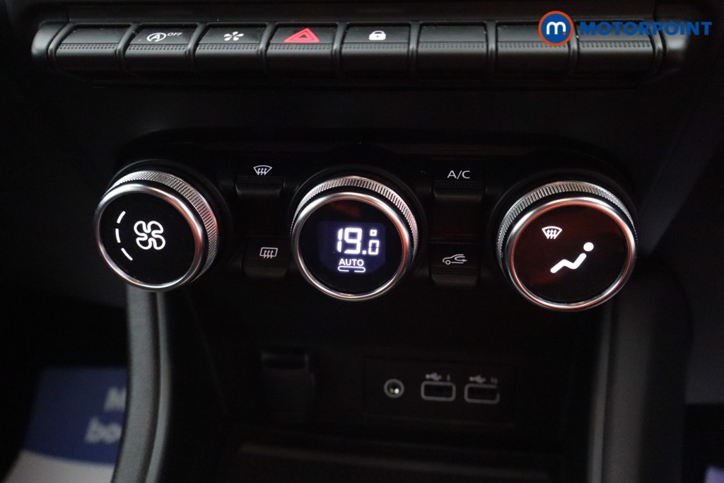 Used Renault Captur 2024 for sale - 76697218: Photo 14