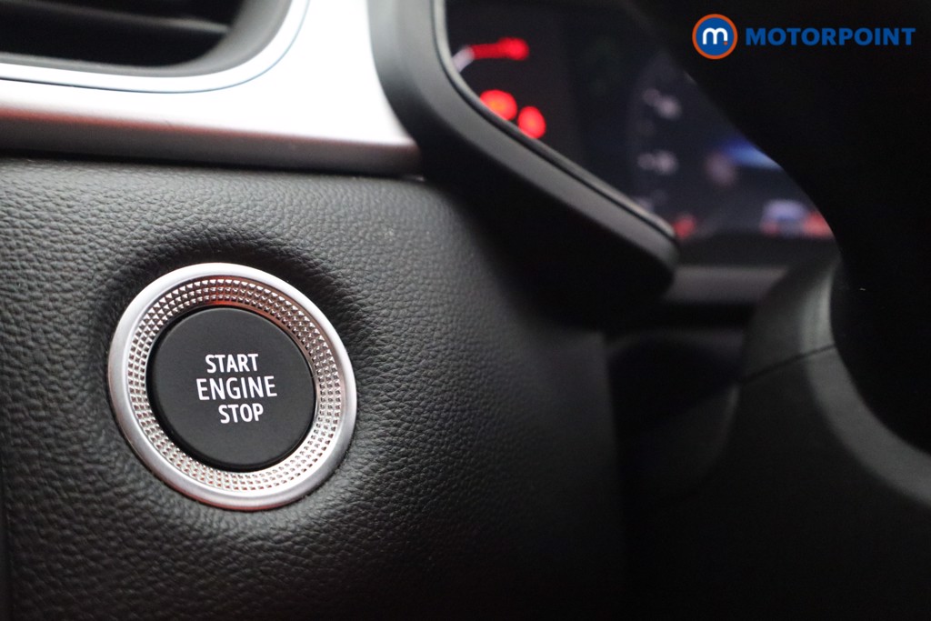 Used Renault Captur 2024 for sale - 76697218: Photo 35