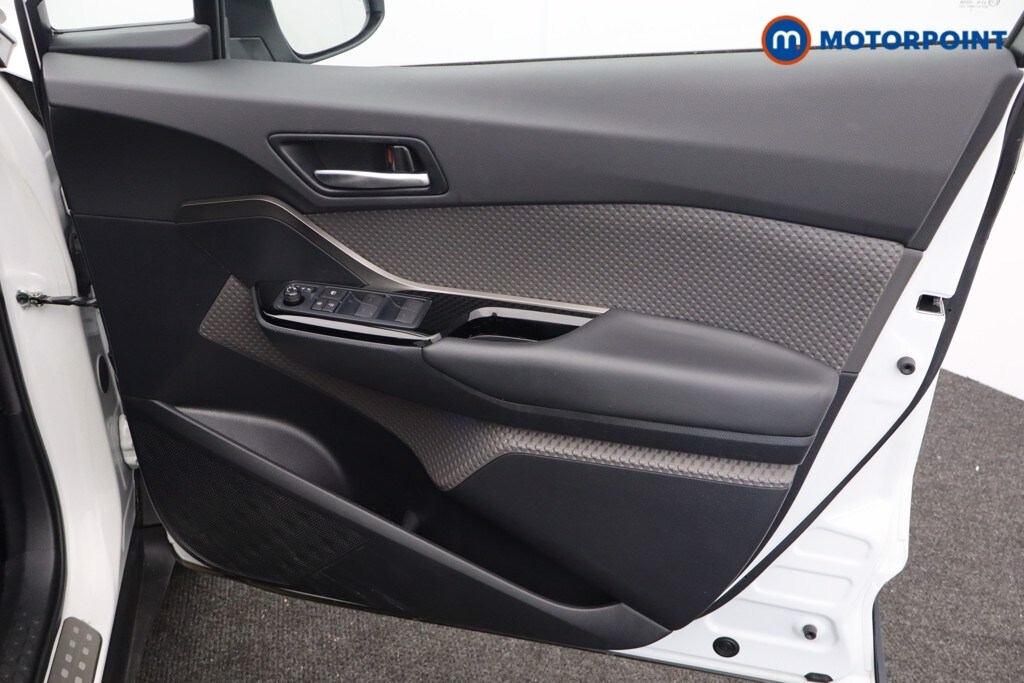 Used Toyota C-HR 2022 for sale - 76344976: Photo 24