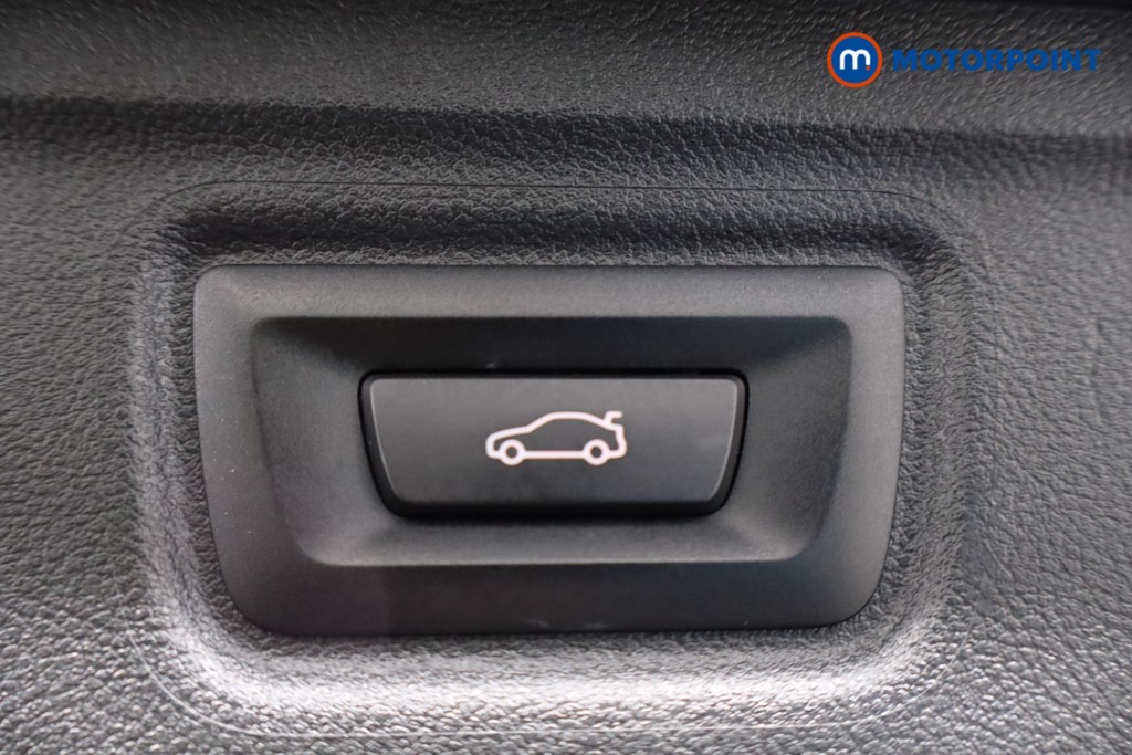 Used BMW 3 Series 2025 for sale - 76491578: Photo 48