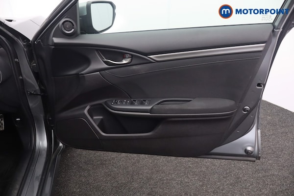 Used Honda Civic 2019 for sale - 76127835: Photo 20