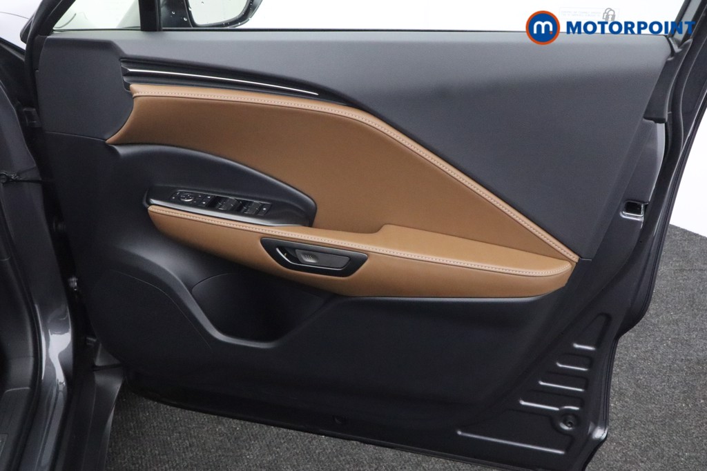 Used Lexus LBX 2025 for sale - 76739033: Photo 25