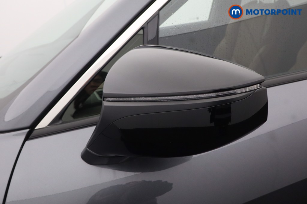 Used Lexus LBX 2025 for sale - 76739033: Photo 32