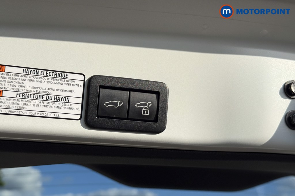 Used Toyota Yaris Cross 2024 for sale - 76739140: Photo 35