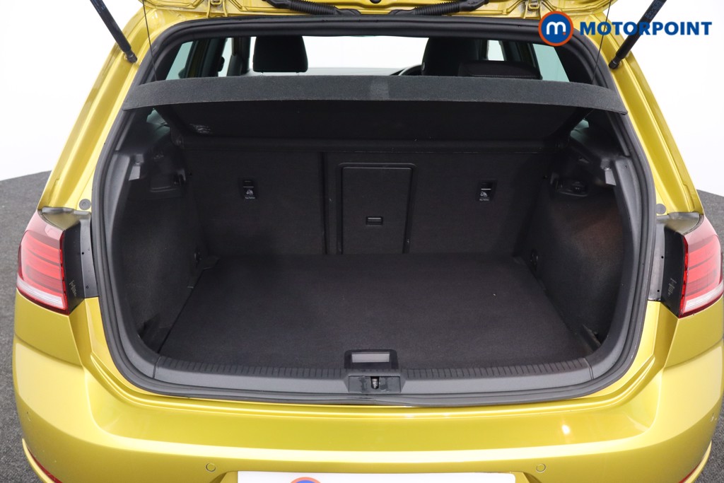 Used Volkswagen Golf 2018 for sale - 76491760: Photo 42