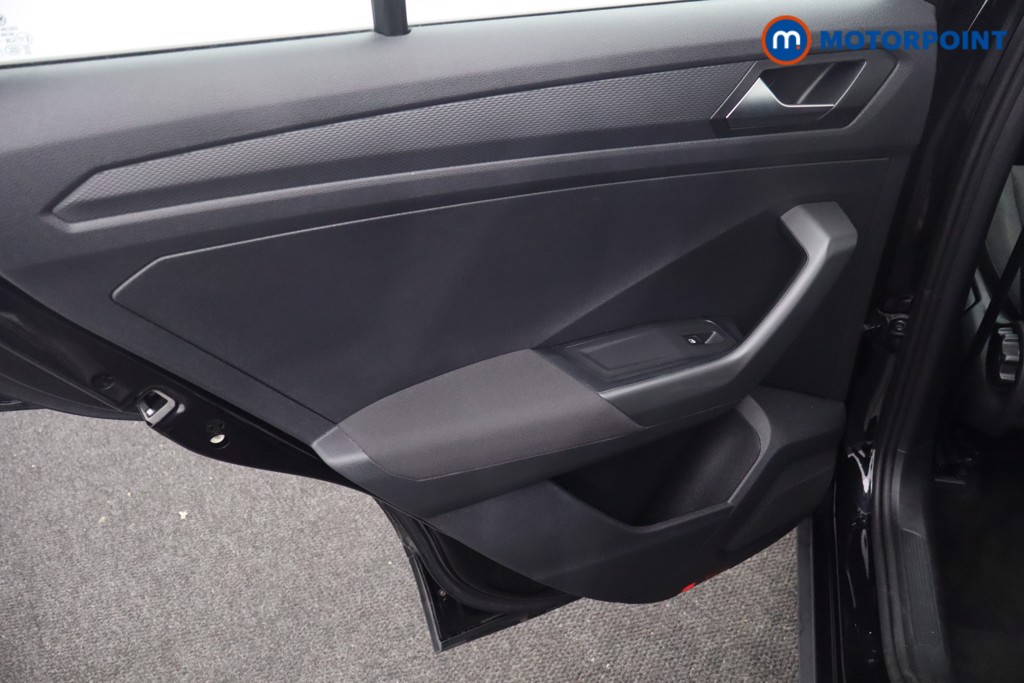 Used Volkswagen T-Roc 2023 for sale - 78187497: Photo 24