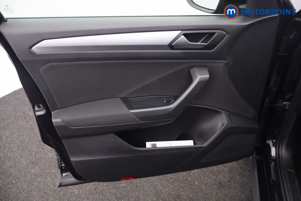 Used Volkswagen T-Roc 2023 for sale - 78187497: Photo 25