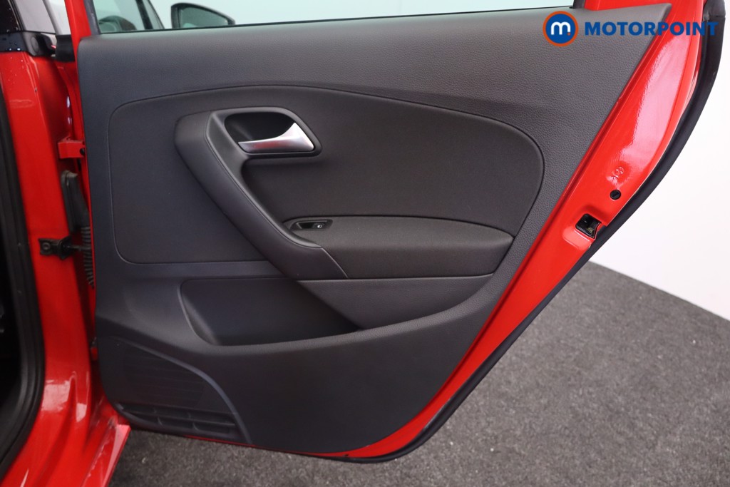 Used Volkswagen Polo 2016 for sale - 76557655: Photo 26