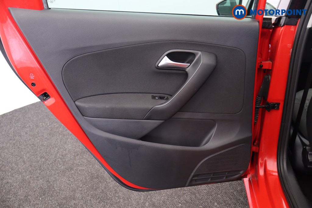 Used Volkswagen Polo 2016 for sale - 76557655: Photo 27