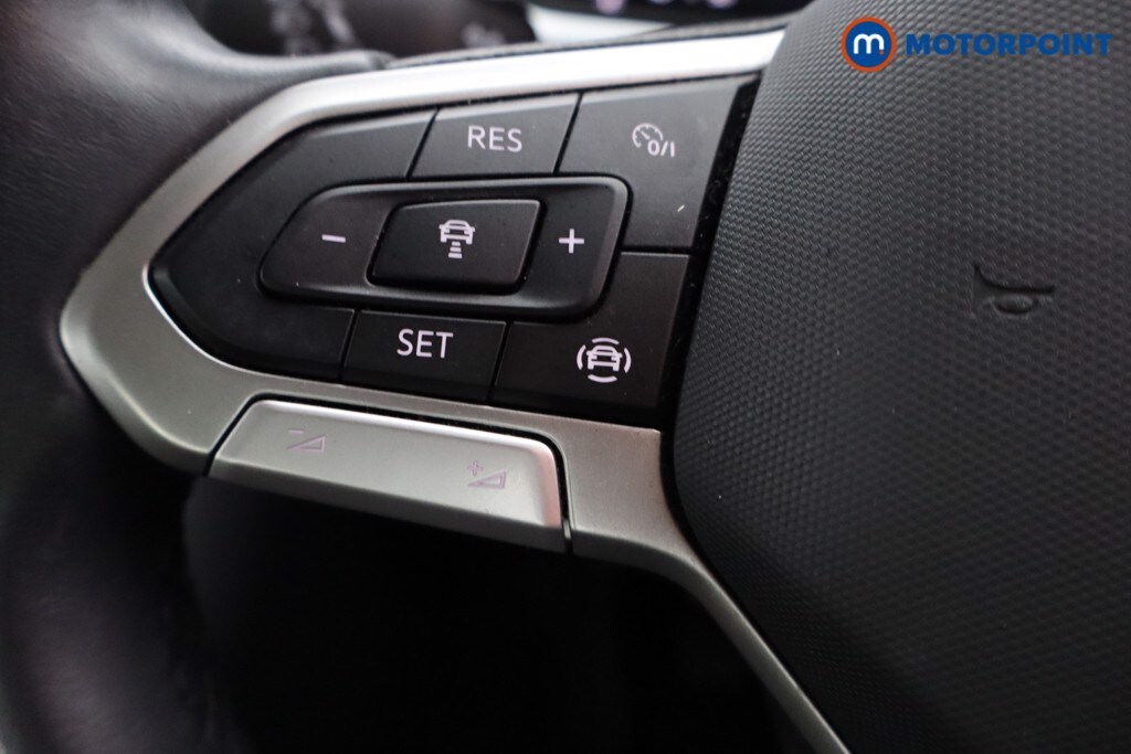 Used Volkswagen T-Roc for sale - 78106940: Photo 11