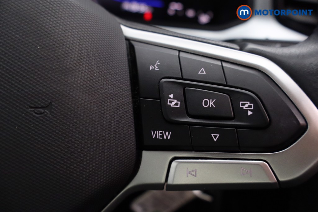 Used Volkswagen T-Roc for sale - 78106940: Photo 12