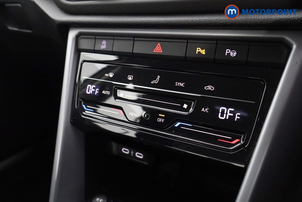 Used Volkswagen T-Roc for sale - 78106940: Photo 15