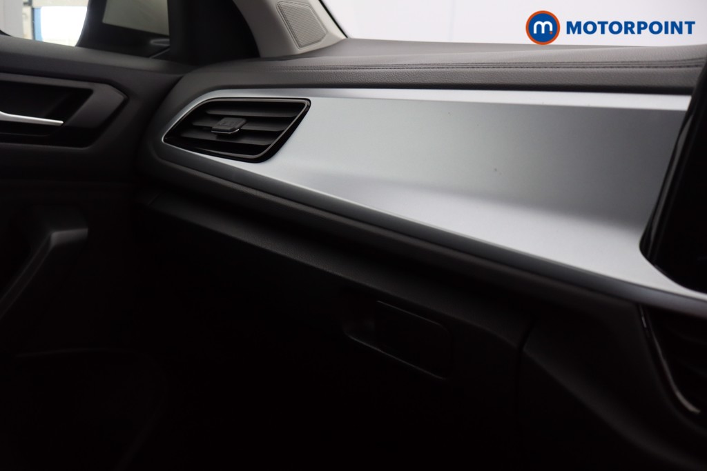 Used Volkswagen T-Roc for sale - 78106940: Photo 18