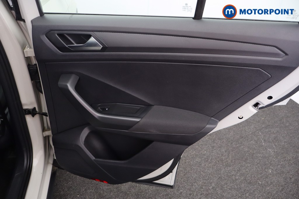 Used Volkswagen T-Roc for sale - 78106940: Photo 26