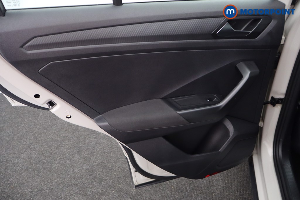 Used Volkswagen T-Roc for sale - 78106940: Photo 27