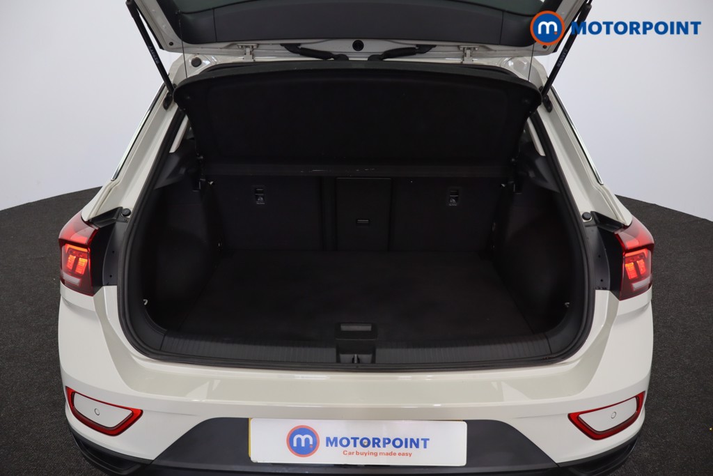 Used Volkswagen T-Roc for sale - 78106940: Photo 46