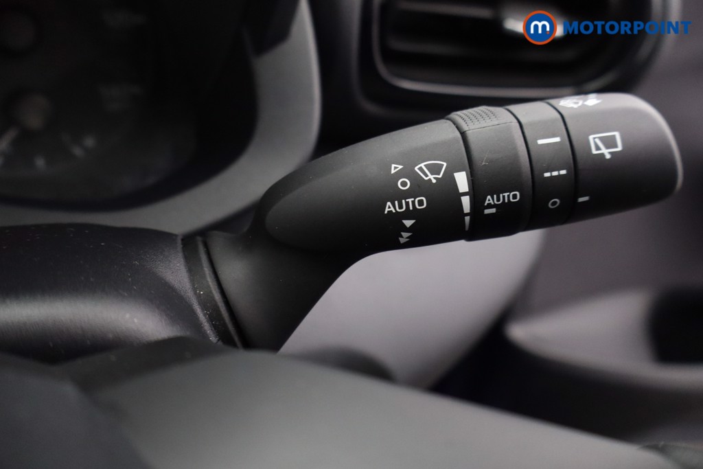 Used Toyota Yaris 2024 for sale - 78081900: Photo 25