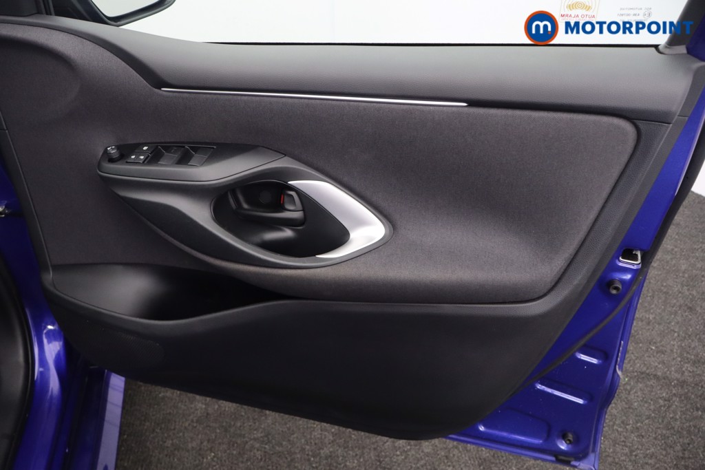 Used Toyota Yaris 2024 for sale - 78081900: Photo 29