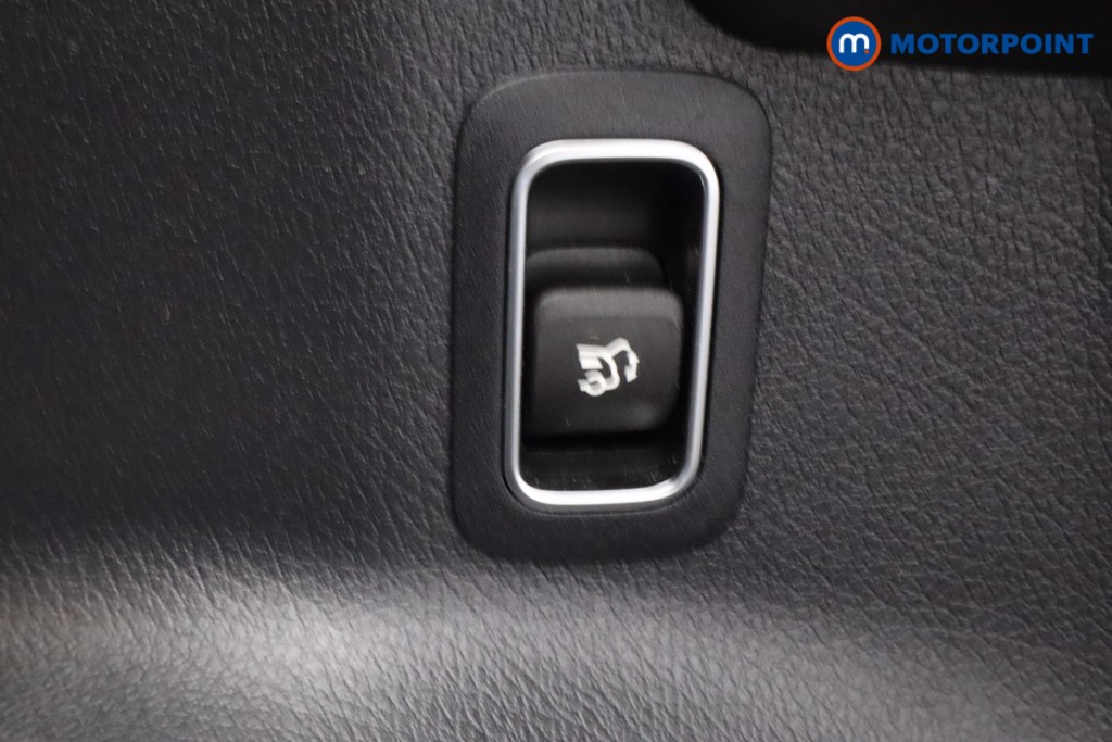 Used Mercedes-Benz GLA 2020 for sale - 76949253: Photo 23