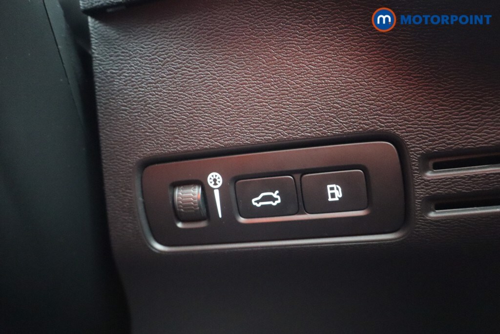 Used Volvo XC40 2023 for sale - 75947072: Photo 18