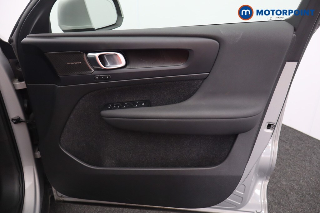Used Volvo XC40 2023 for sale - 75947072: Photo 20