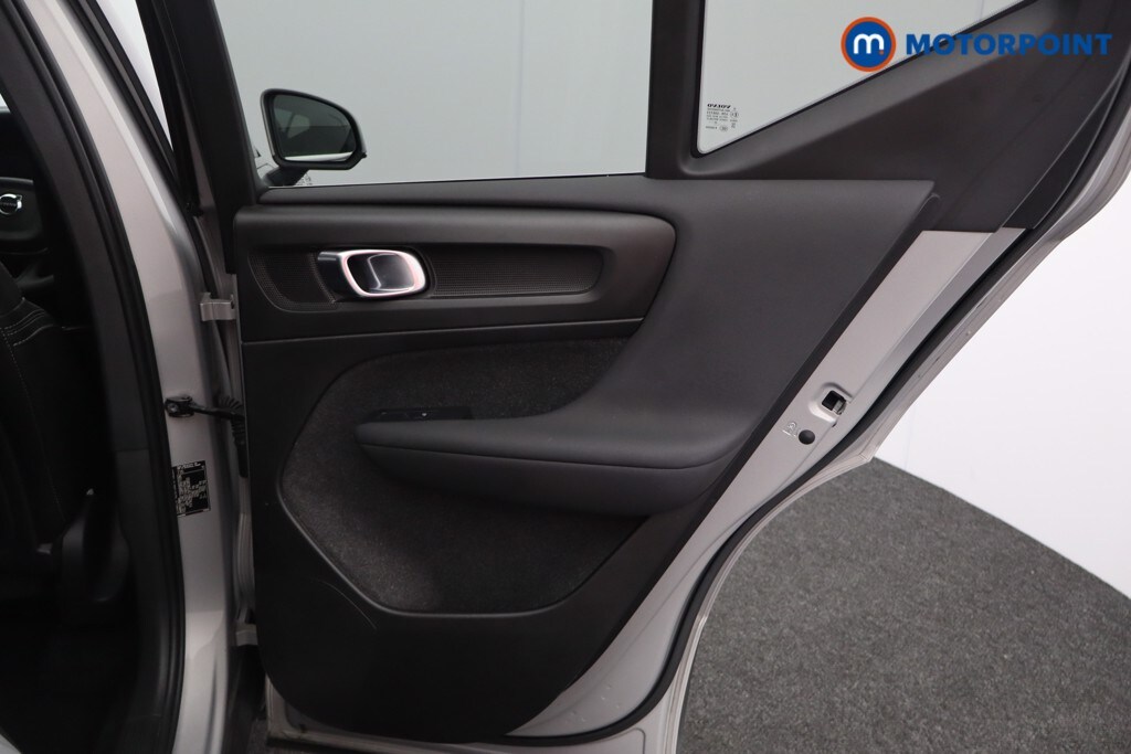 Used Volvo XC40 2023 for sale - 75947072: Photo 26