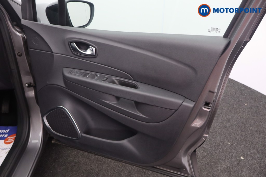 Used Renault Captur 2018 for sale - 76508446: Photo 18