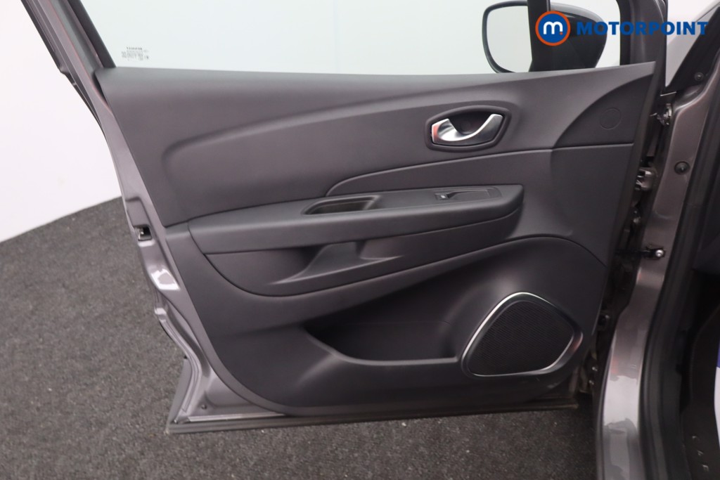 Used Renault Captur 2018 for sale - 76508446: Photo 26