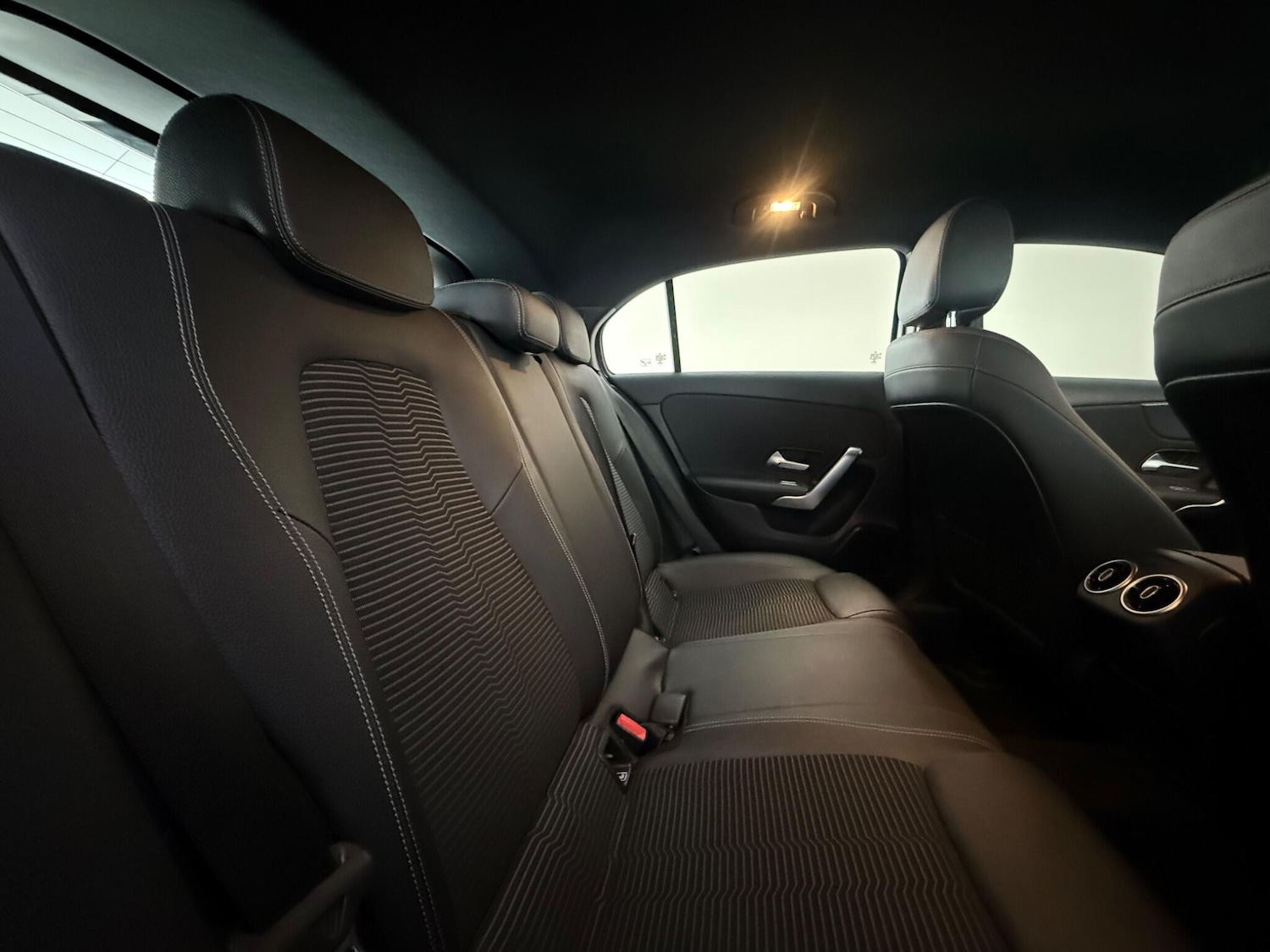 Used Mercedes-Benz A-Class 2018 for sale - 78063178: Photo 12