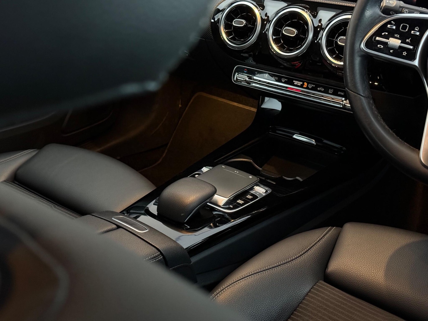 Used Mercedes-Benz A-Class 2018 for sale - 78063178: Photo 37